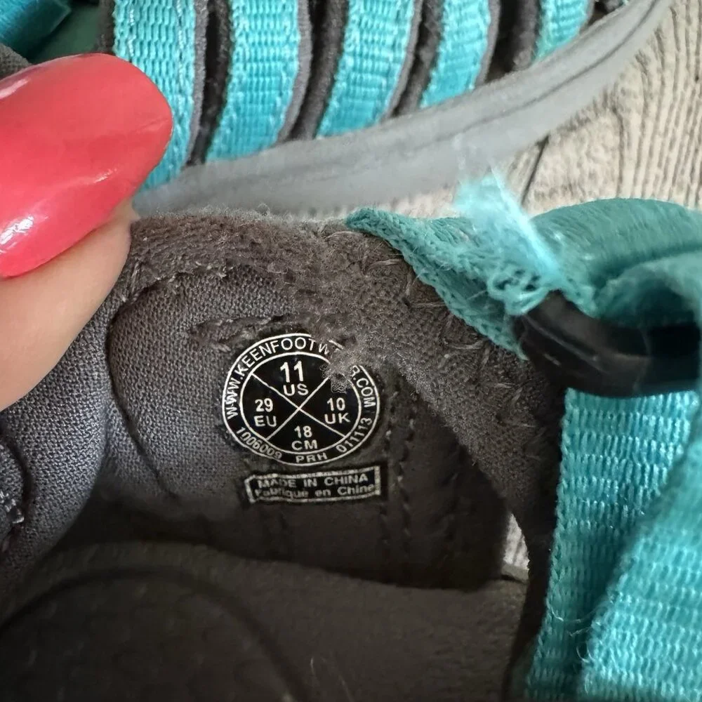 Keen Whisper Sandals ~ Waterproof Hiking Shoes Kids Shoes teal green Size 11
